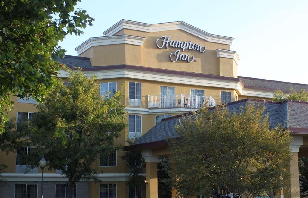 Hampton Inn Holland Exteriér fotografie