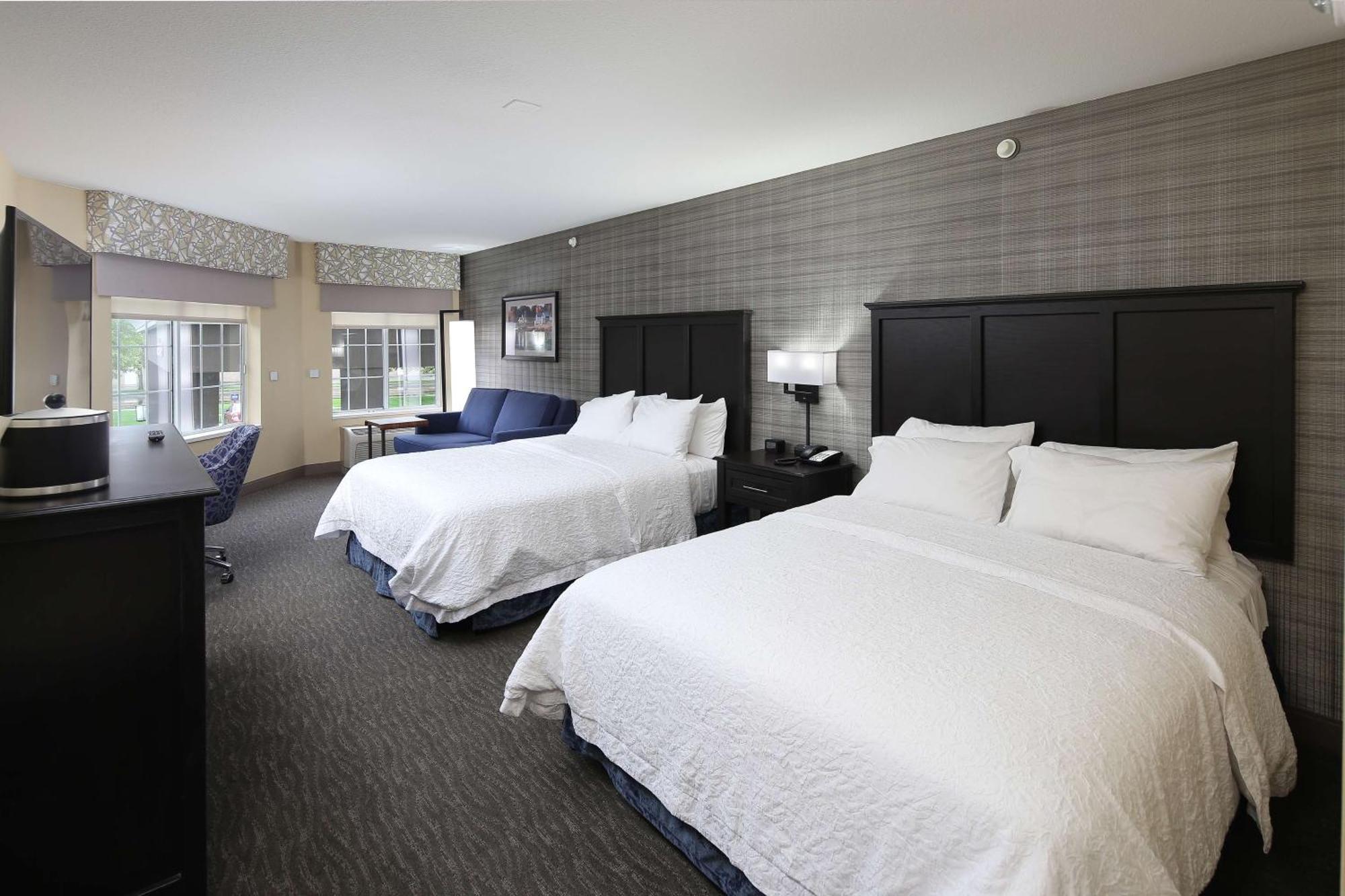 Hampton Inn Holland Exteriér fotografie